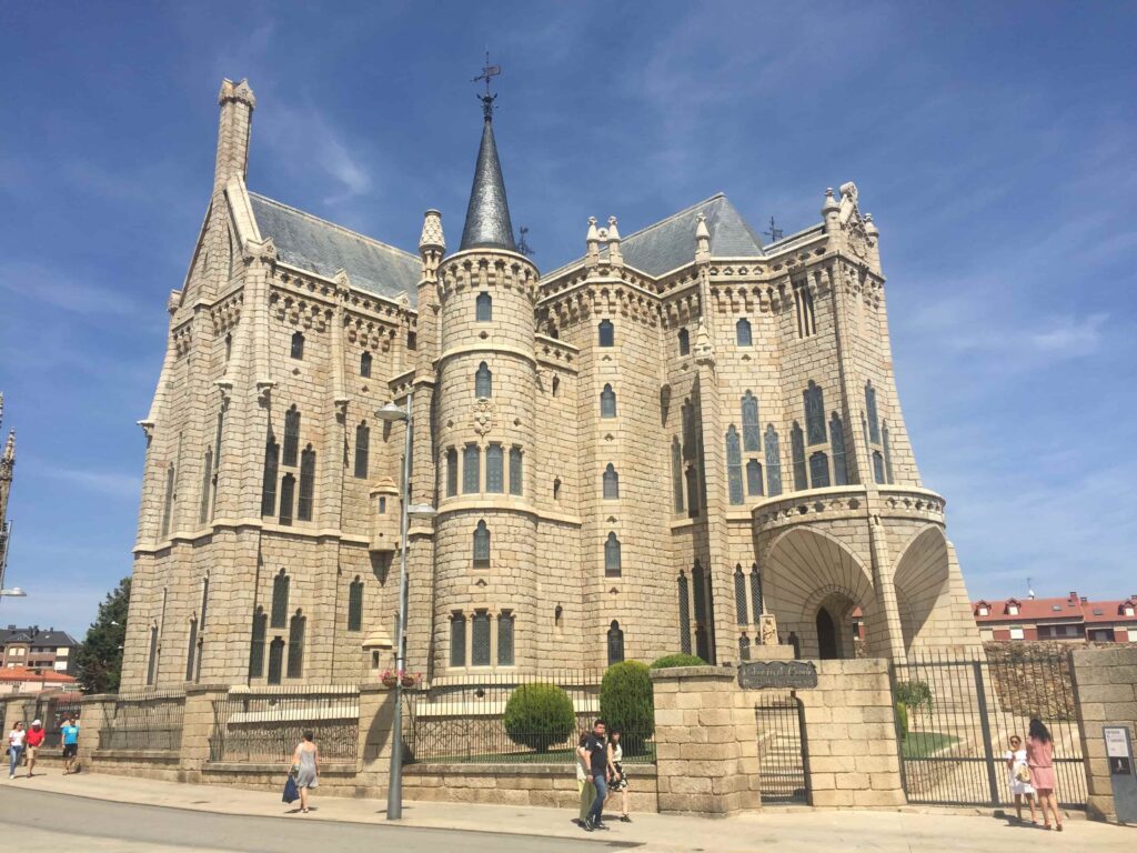 Bisschoppelijk Paleis van Astorga door Gaudi