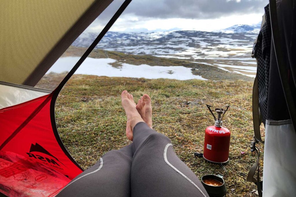 Into Nature Basecamp Sarek NP chillen in tent.