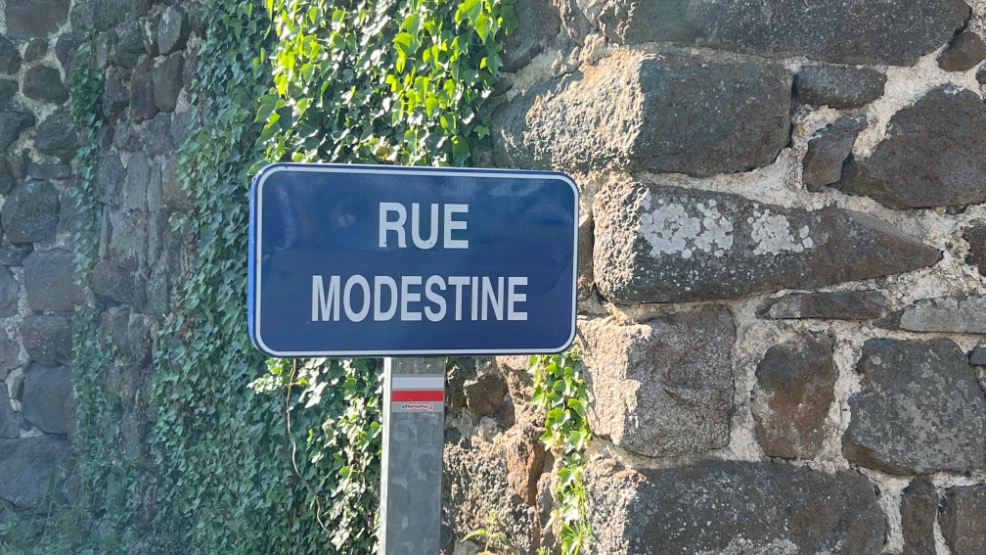 Rue Modestine GR70